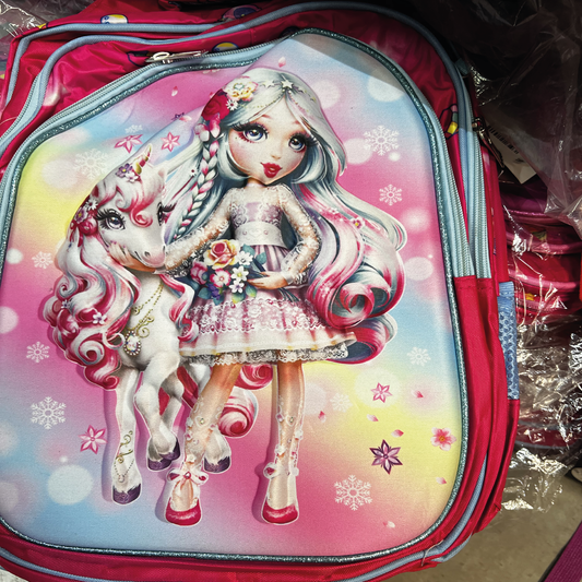 Doble, Mochila y lapicera